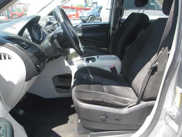 2016 Dodge Grand Caravan SXT photo 4