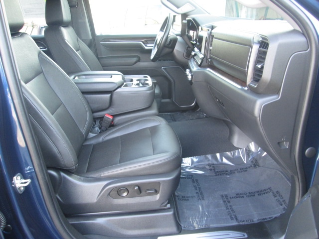 2023 GMC Sierra 1500 SLT - Photo 15