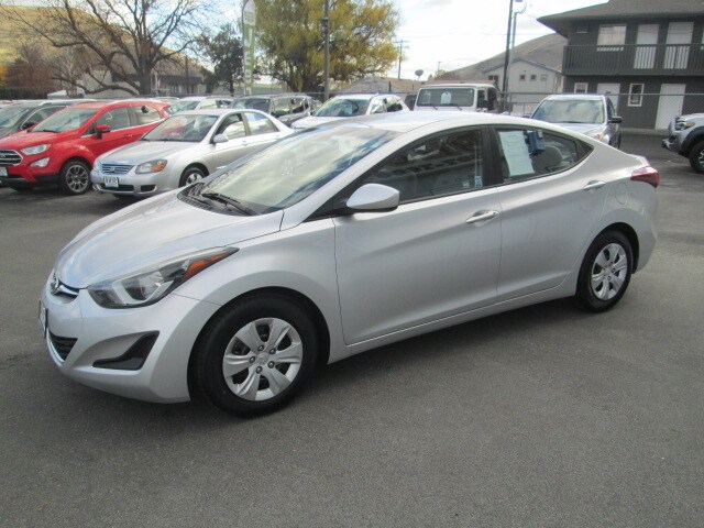 2016 Hyundai Elantra SE photo 3