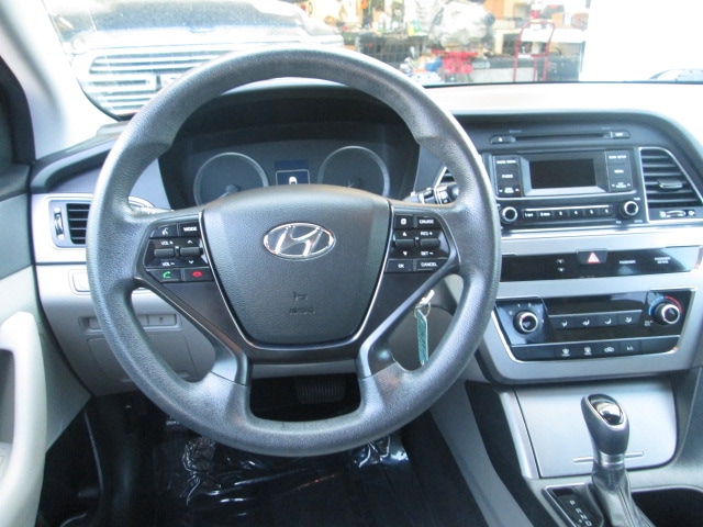 2017 Hyundai Sonata SE - Photo 13