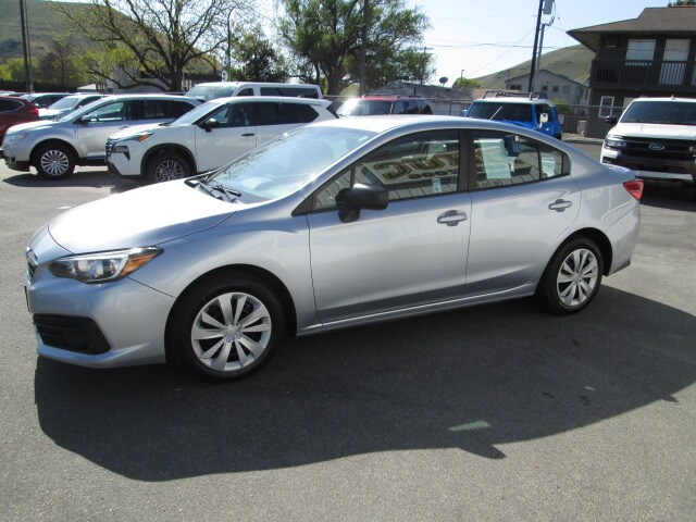2022 Subaru Impreza Base photo 3