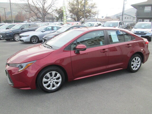 2024 Toyota Corolla LE photo 3