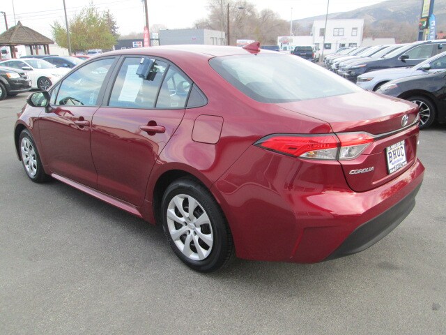 2024 Toyota Corolla LE photo 4