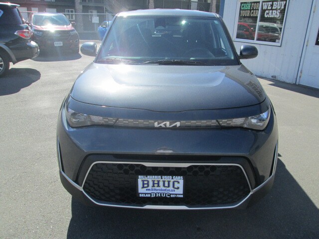 2023 Kia Soul LX photo 2