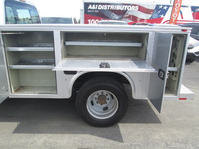 2016 Ford F-350 XL photo 4