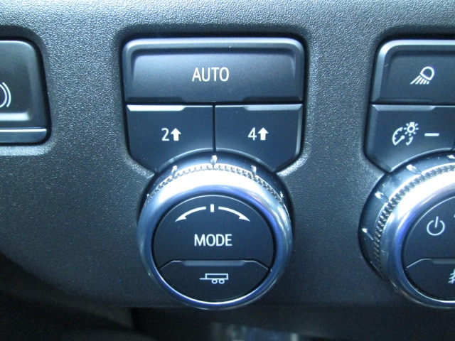 2023 GMC Sierra 1500 SLT - Photo 17