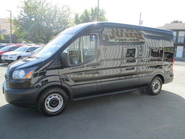 2017 Ford Transit photo 3