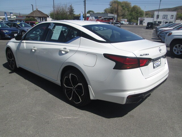 2024 Nissan Altima SR photo 4