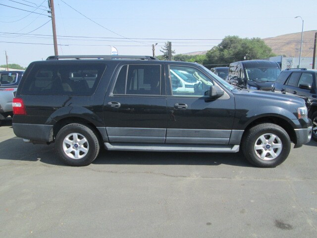 2015 Ford Expedition EL XL photo 2