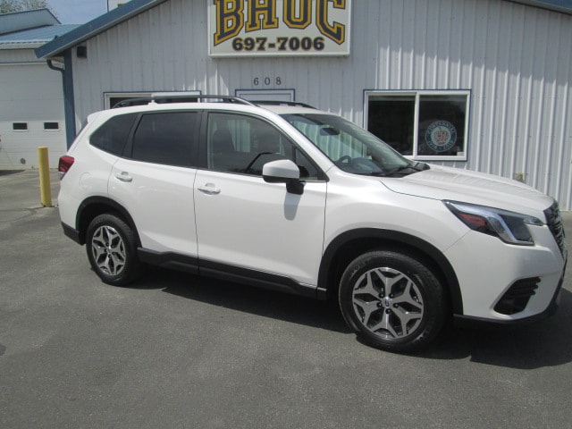 2022 Subaru Forester Premium's photo
