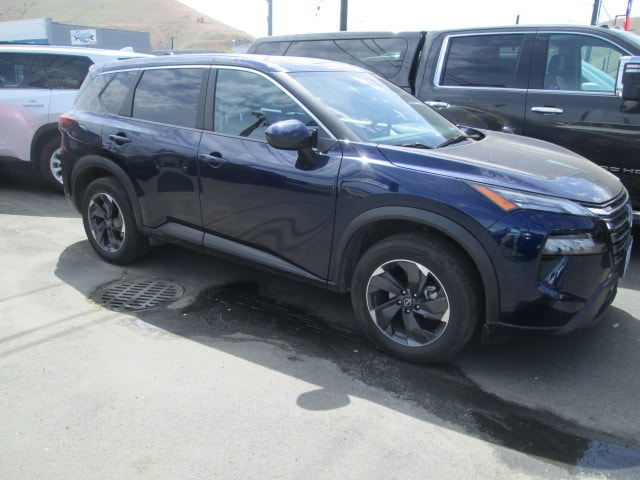 2025 Nissan Rogue SV AWD's photo