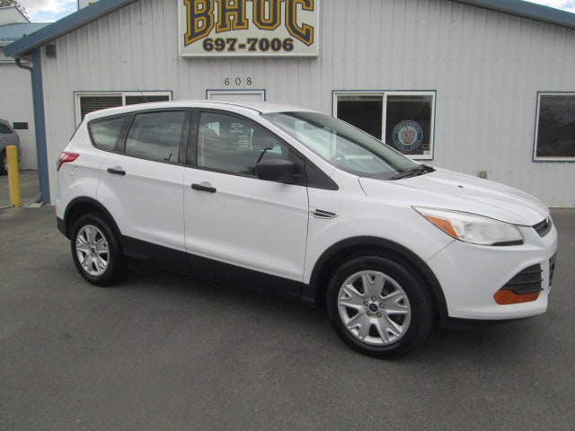 2014 Ford Escape S's photo