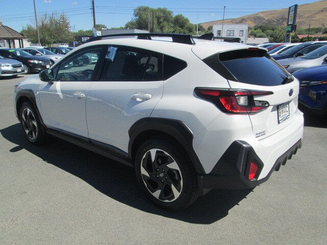 2024 Subaru Crosstrek Limited photo 2