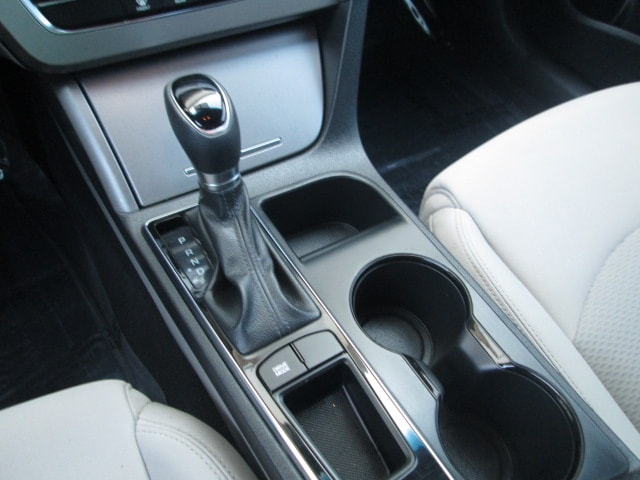 2017 Hyundai Sonata SE - Photo 14