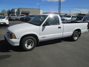 1997 Chevrolet S-10 4X2 Truck Standard Cab