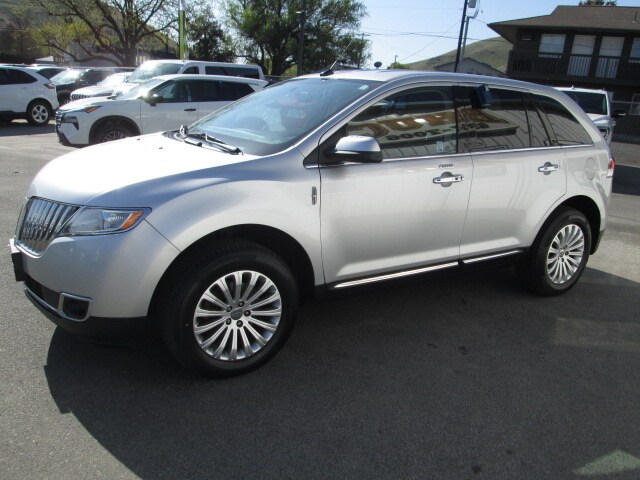 2013 Lincoln MKX photo 3