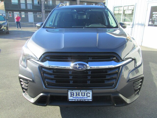 2025 Subaru Ascent Premium photo 2