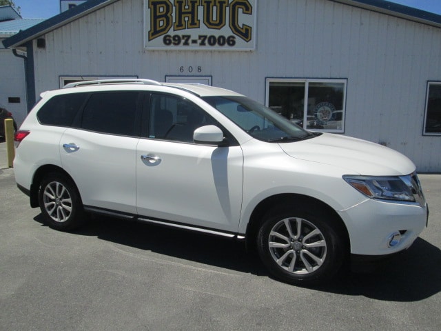 2015 Nissan Pathfinder SV 4WD's photo