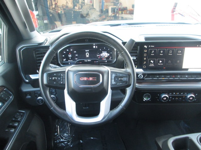 2023 GMC Sierra 1500 SLT - Photo 16