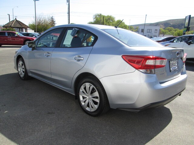 2022 Subaru Impreza Base photo 4