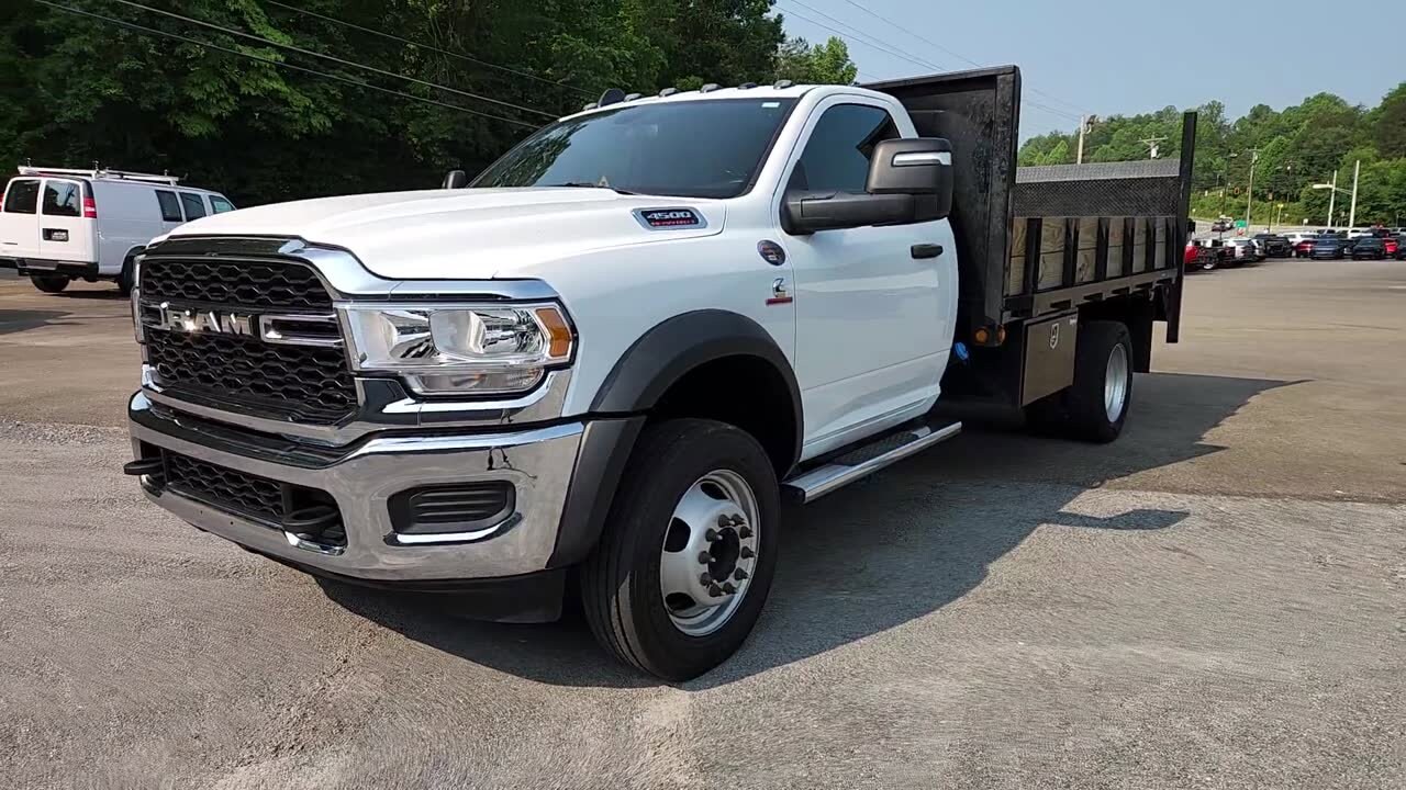 2024 Ram 4500 Tradesman photo 3
