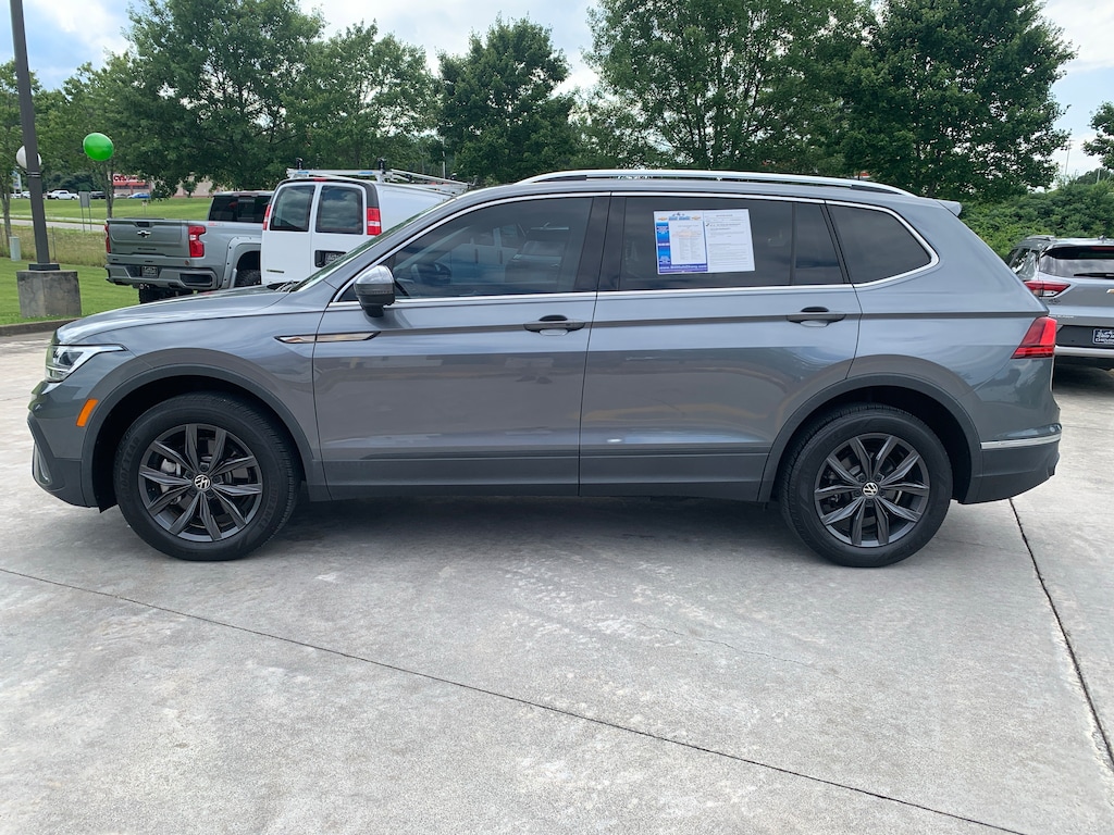 Used 2023 Volkswagen Tiguan SE