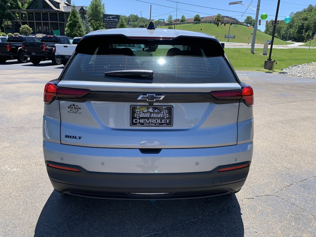 New 2027 Chevrolet Bolt LT SUV