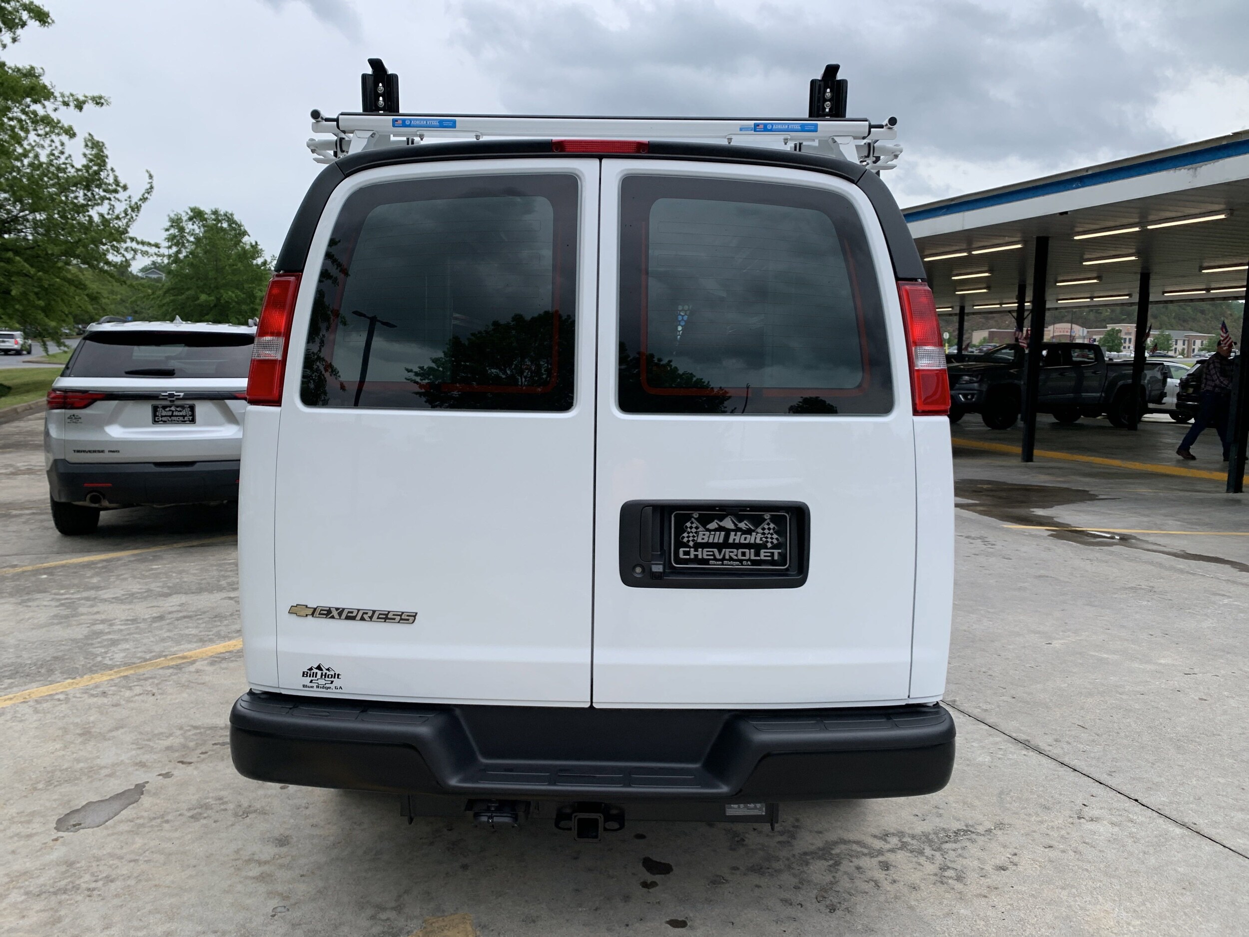 2025 Chevrolet Express Cargo 2500 photo 3