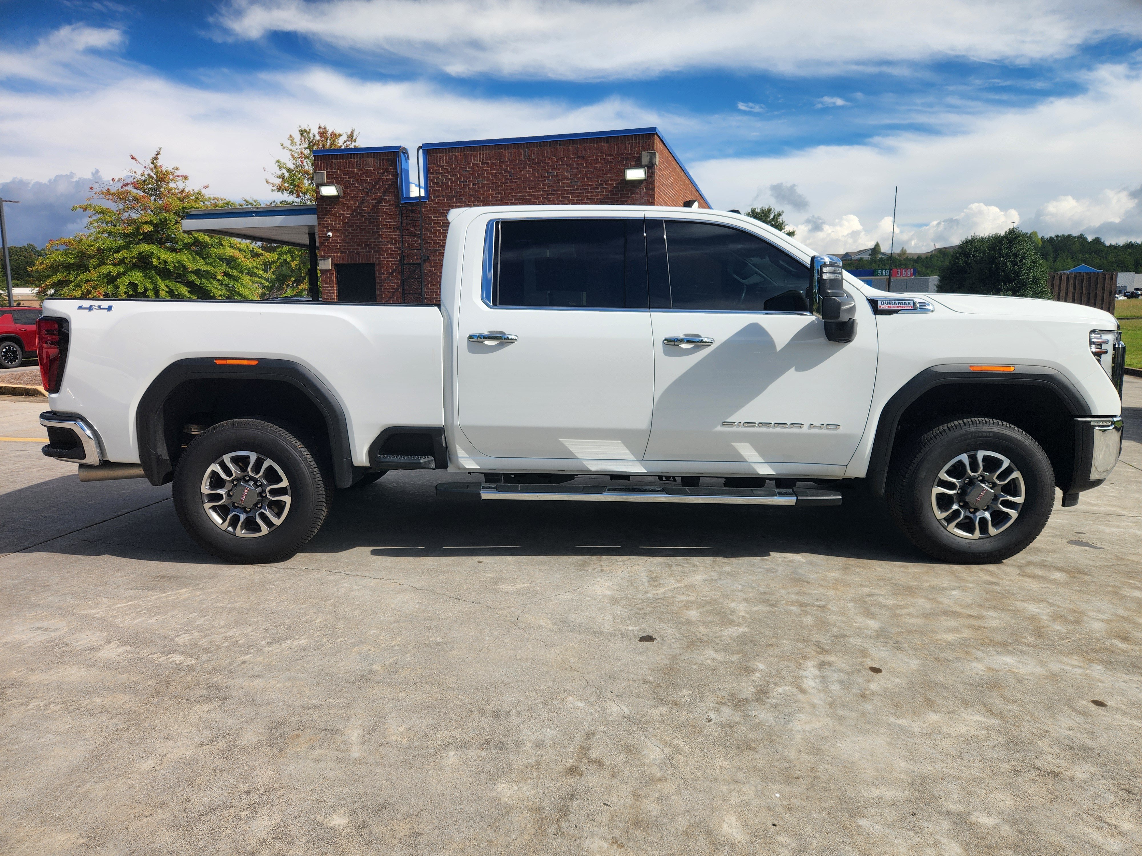 Used 2025 GMC Sierra 2500 HD SLT Truck