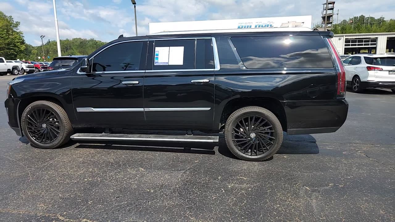 Used 2019 Cadillac Escalade ESV Premium Luxury with VIN 1GYS4JKJXKR101886 for sale in Blue Ridge, GA