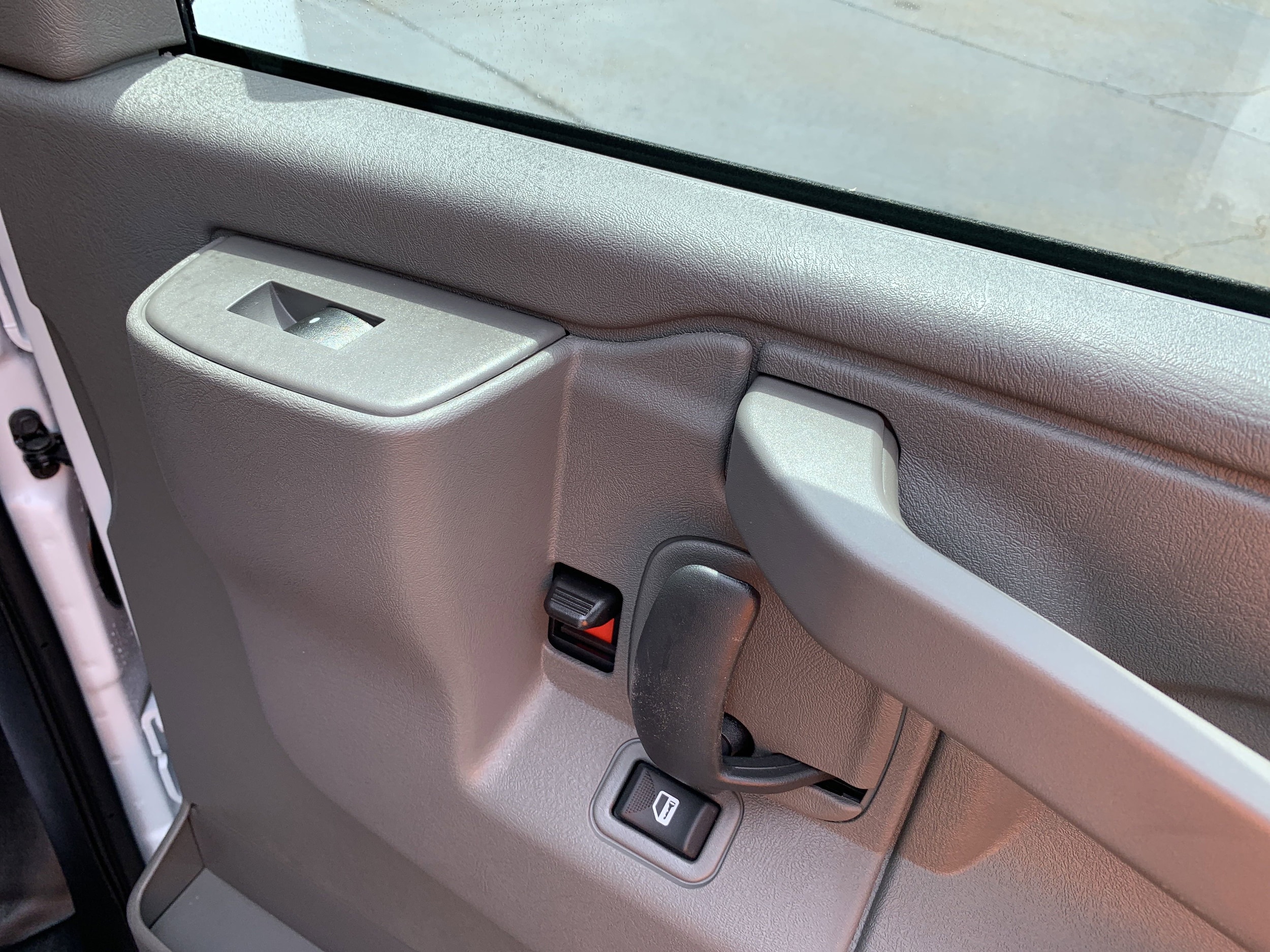 2025 Chevrolet Express Cargo Work Van - Photo 26