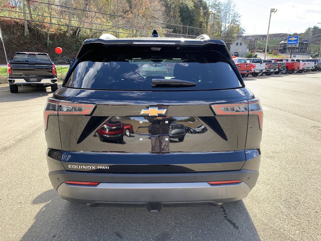 New 2025 Chevrolet Equinox LT SUV