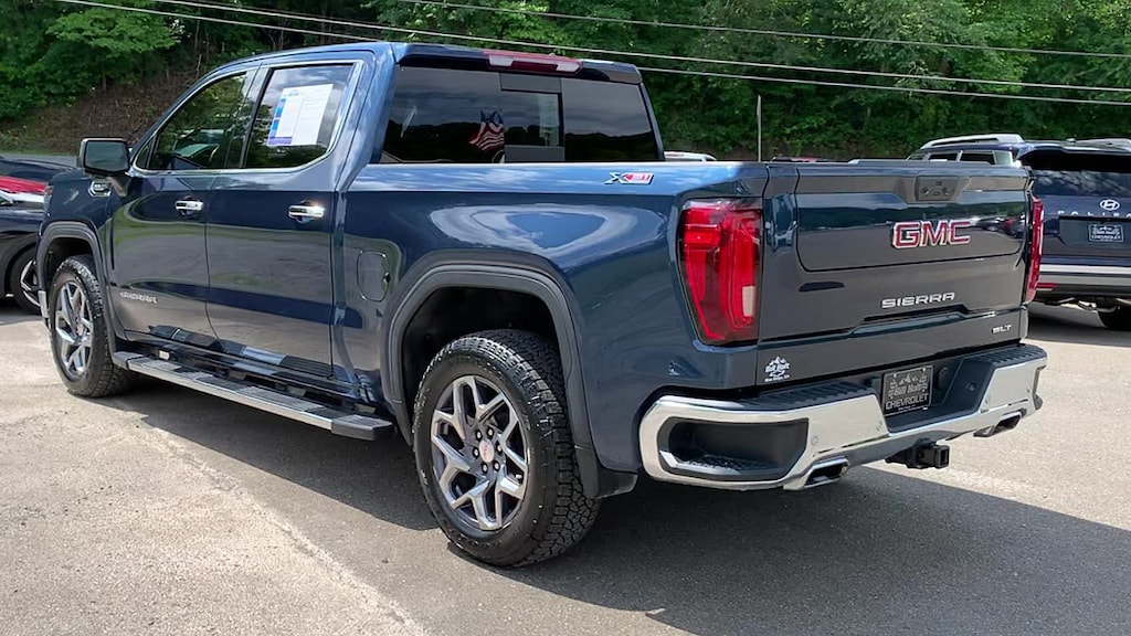 Used 2022 GMC Sierra 1500 SLT Truck