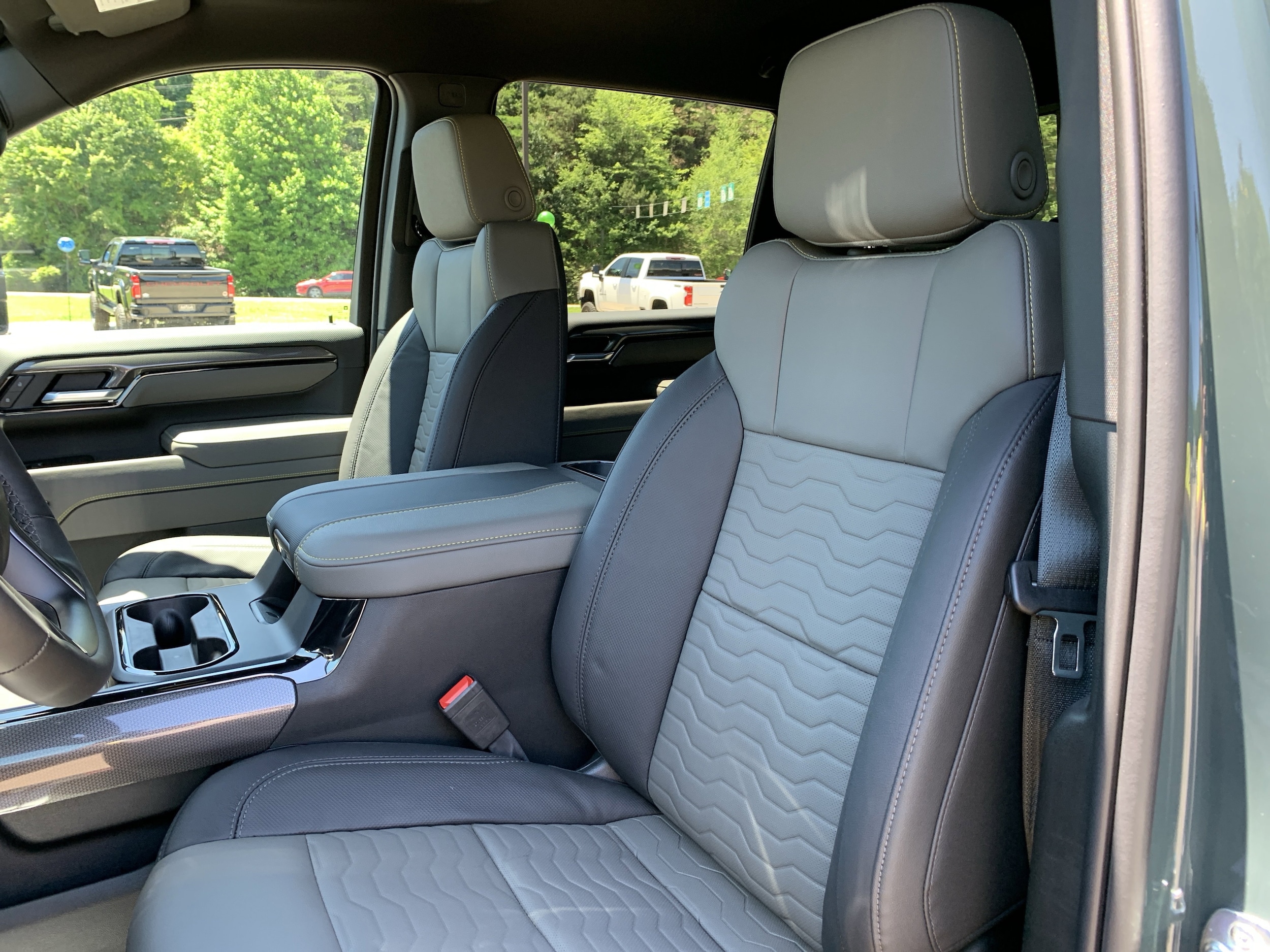 2026 Chevrolet Silverado 2500 HD ZR2 - Photo 15