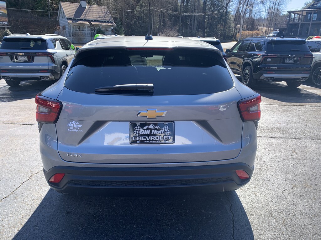 New 2026 Chevrolet Trax LS SUV