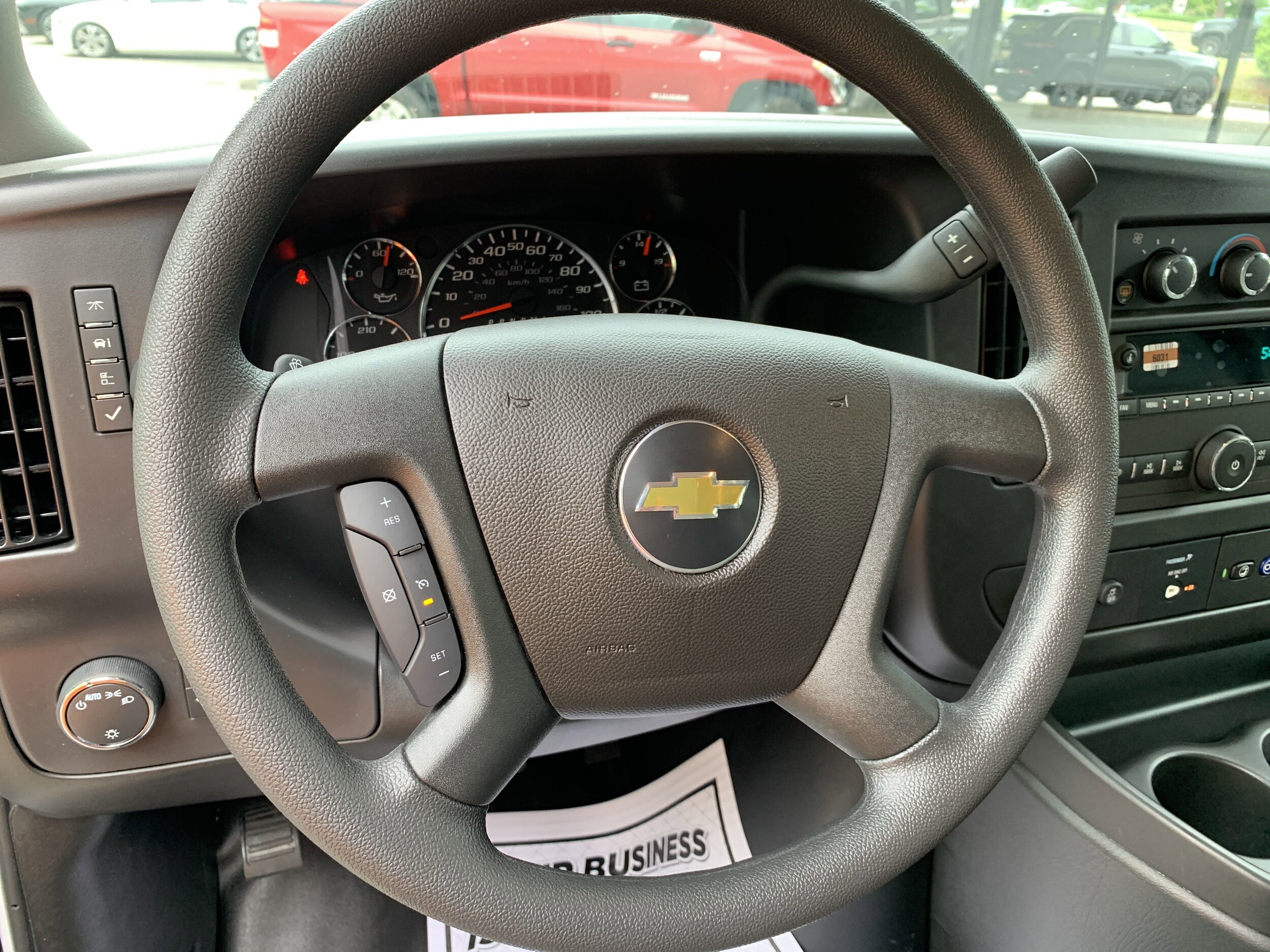 2025 Chevrolet Express Cargo Work Van - Photo 11