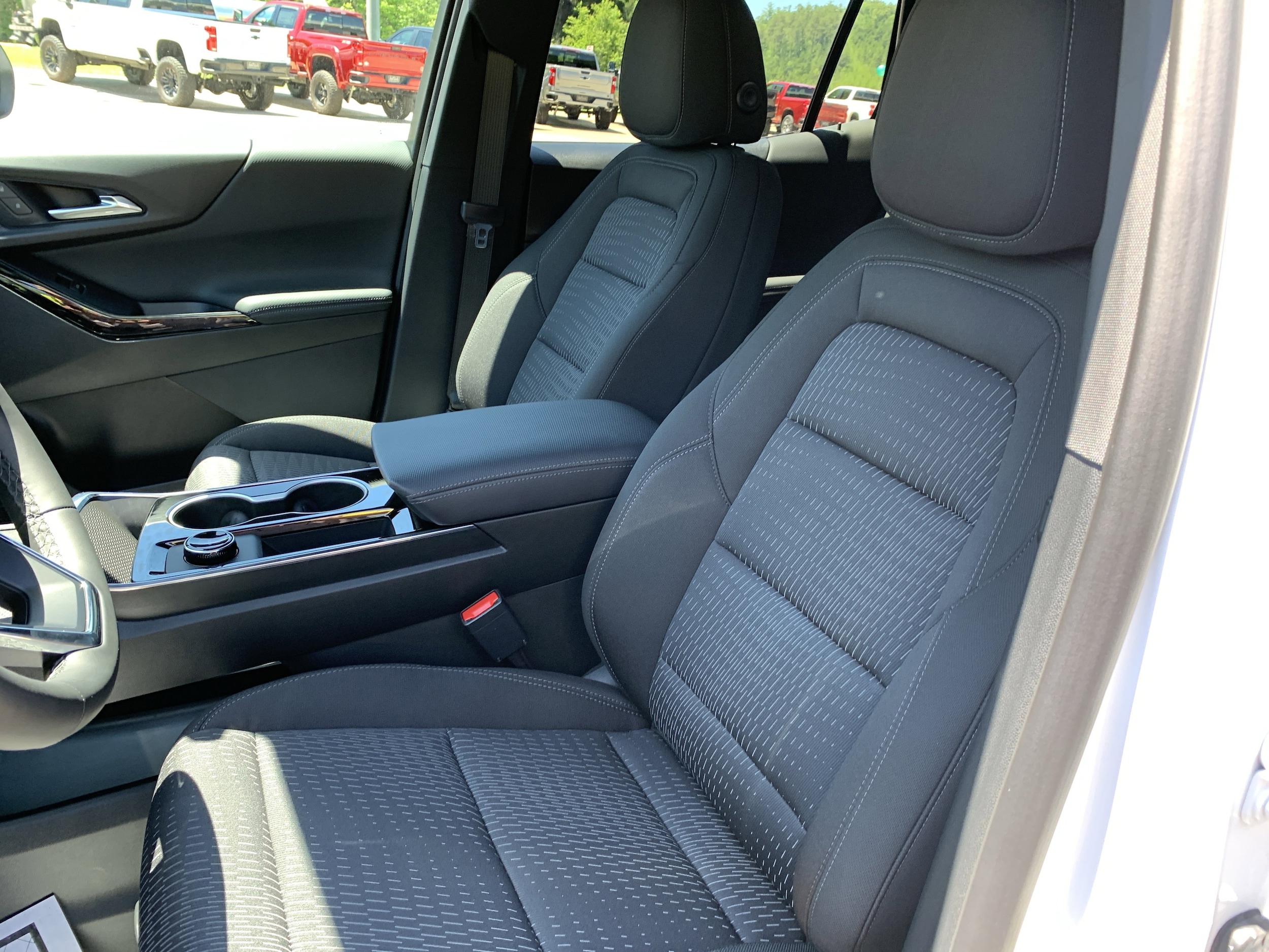 2026 Chevrolet Equinox LT - Photo 9