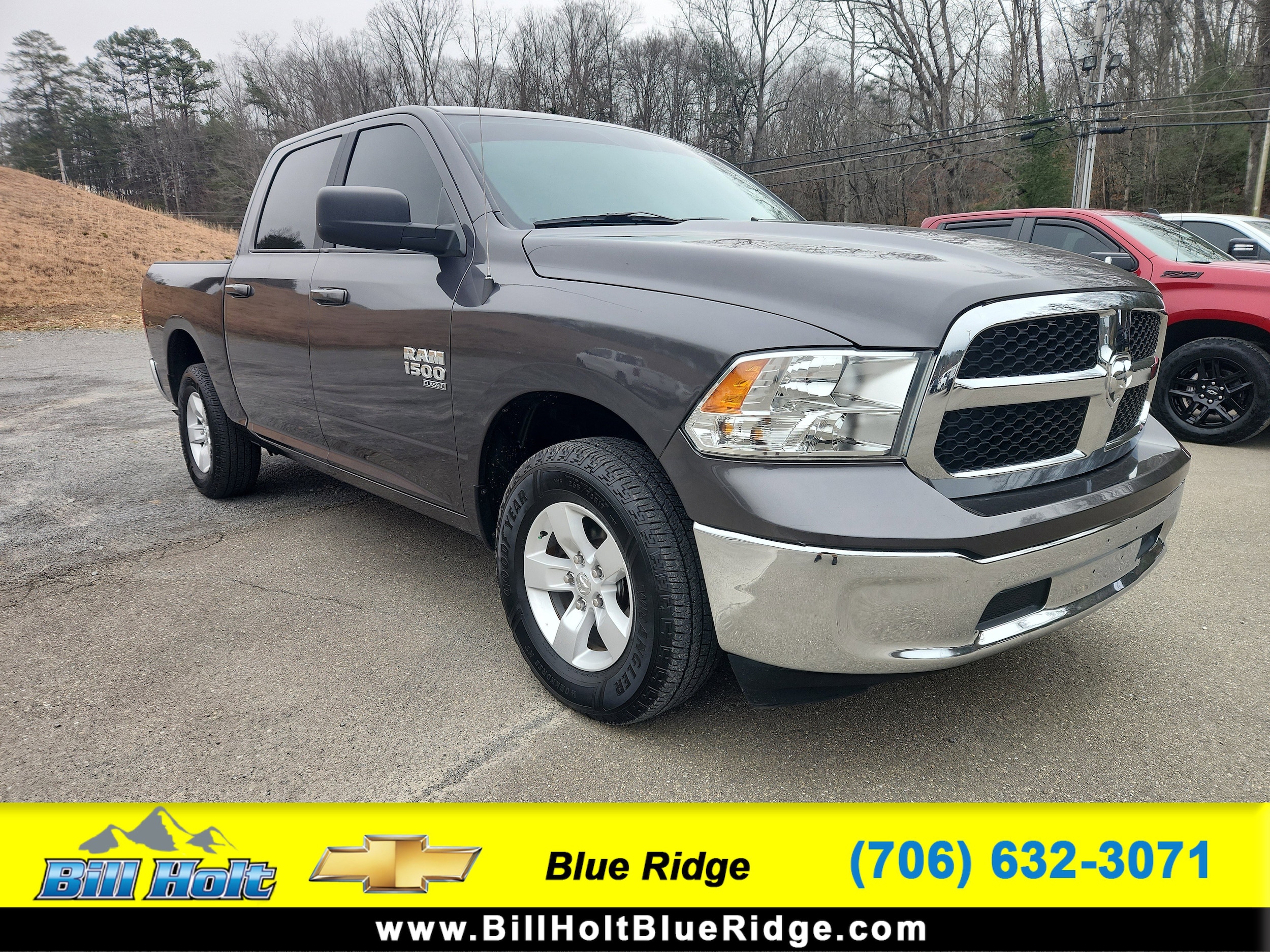 2021 RAM 1500 Classic SLT 4x4 Crew Cab 5'7's photo