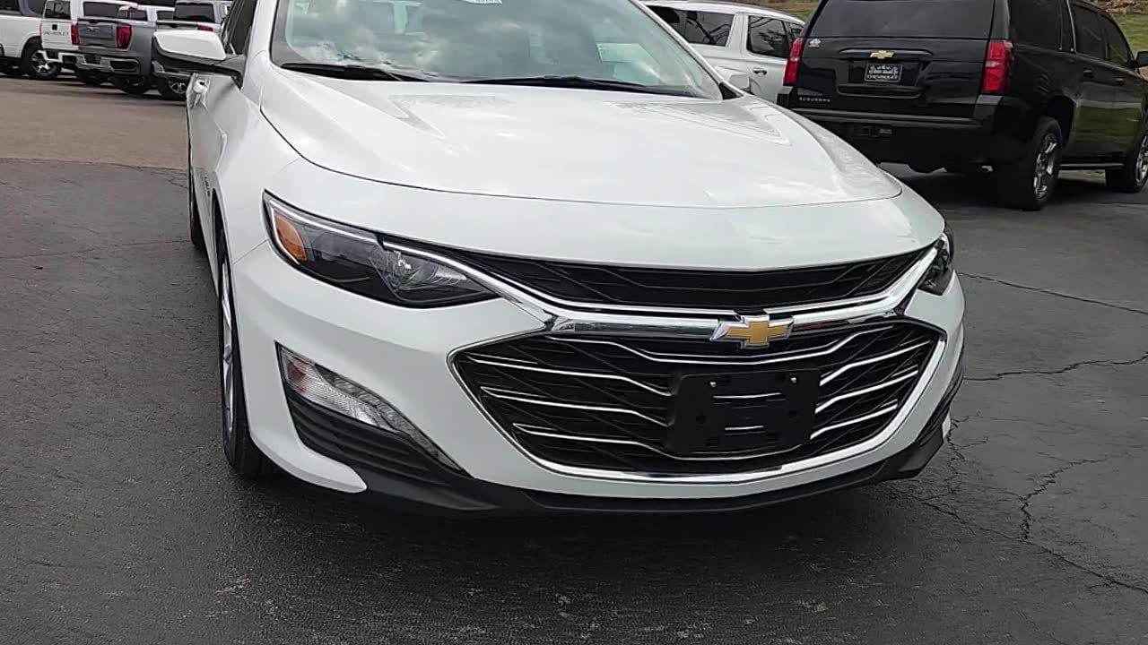 2025 Chevrolet Malibu Car 