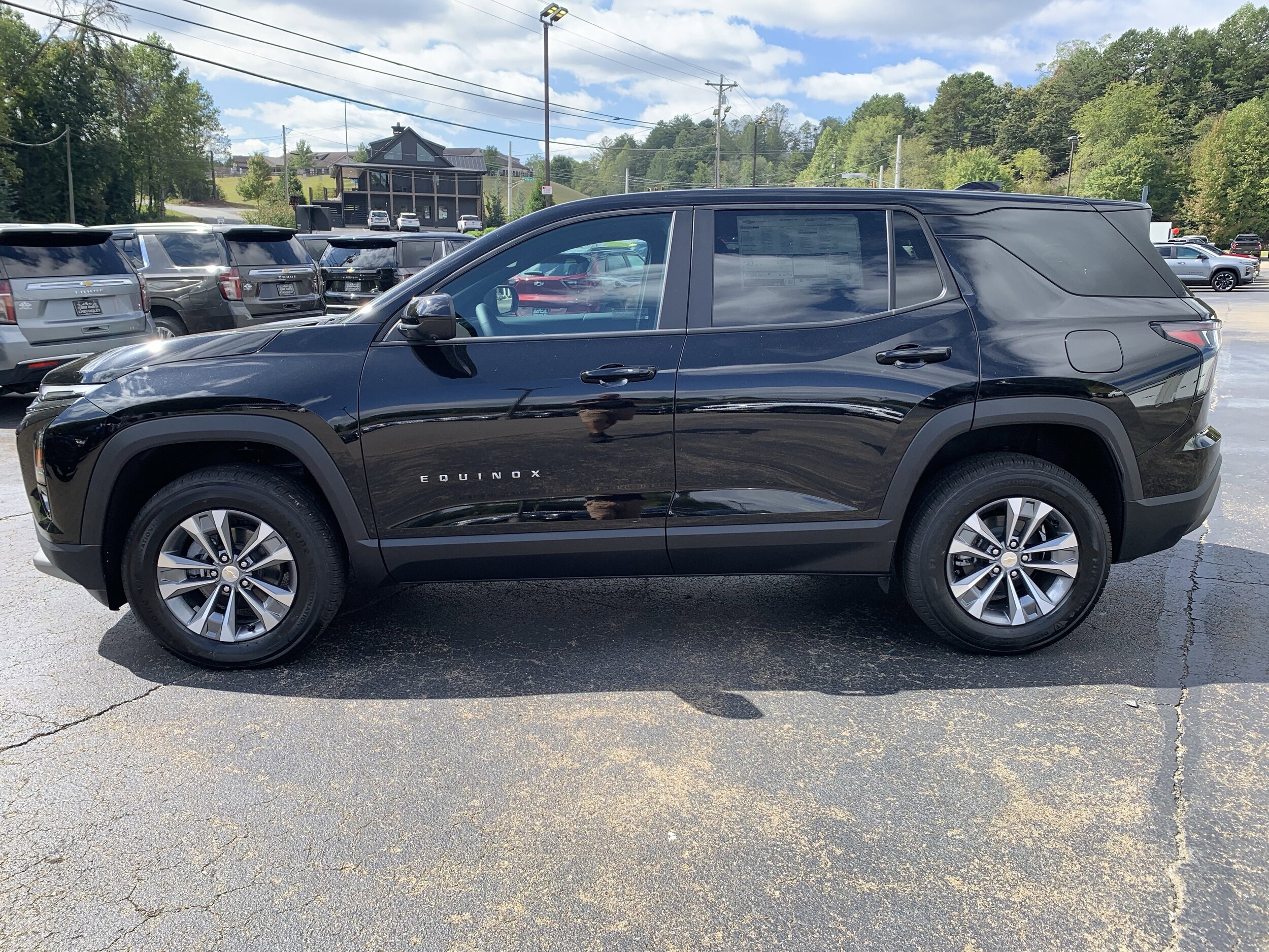 2026 Chevrolet Equinox LT photo 4