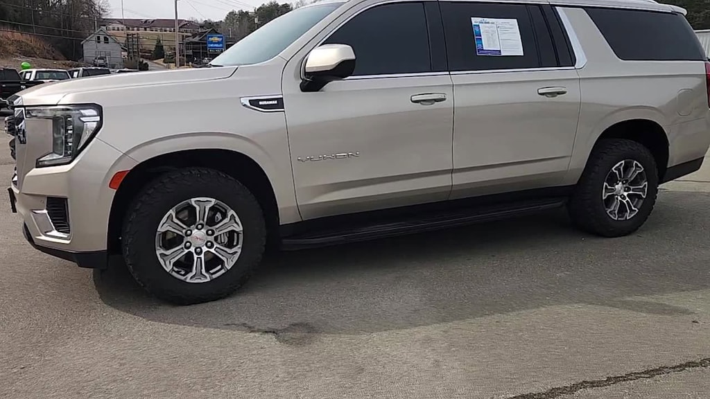 Used 2022 GMC Yukon XL SLE SUV