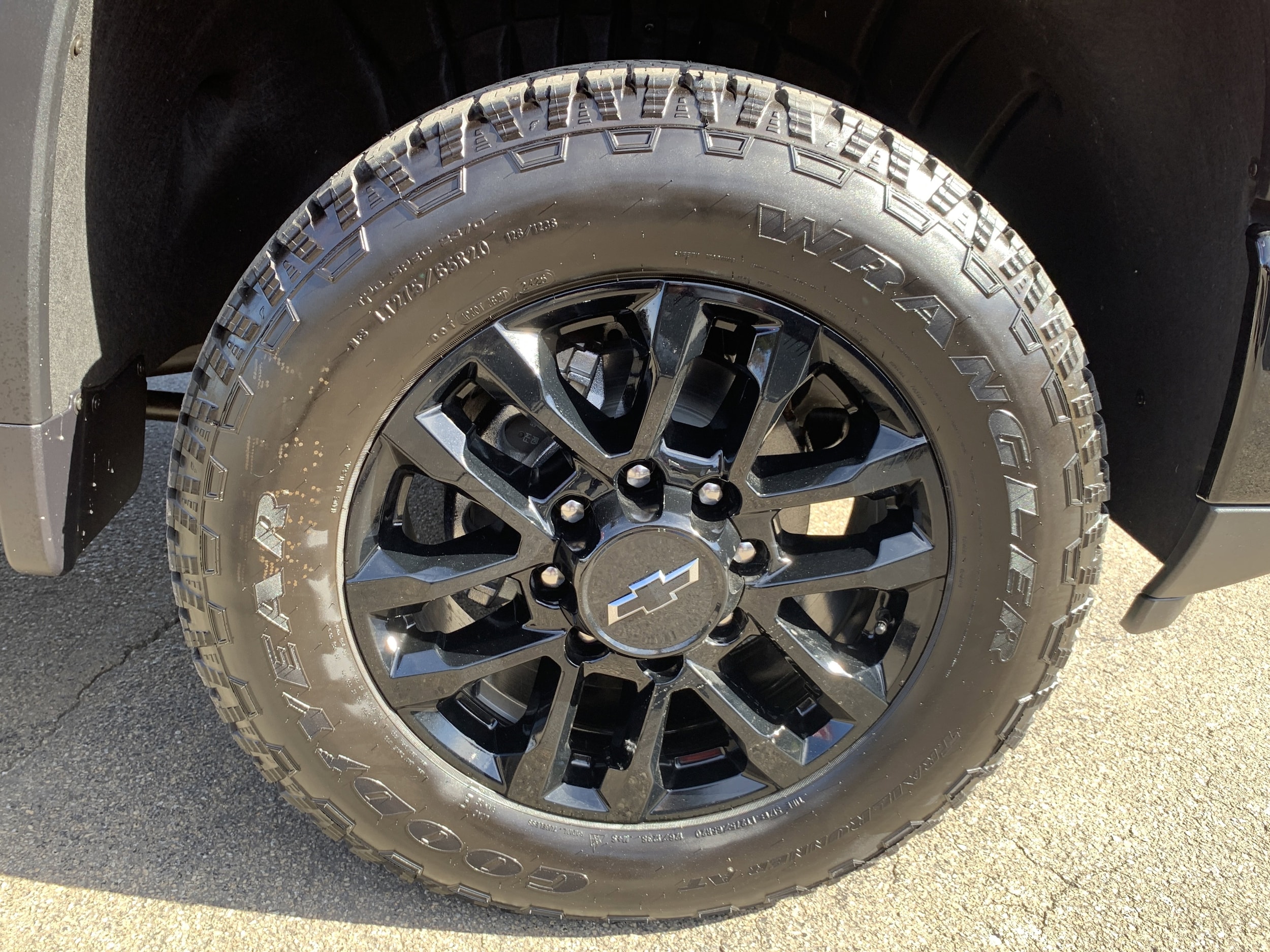 2025 Chevrolet Silverado 2500 HD Custom - Photo 29