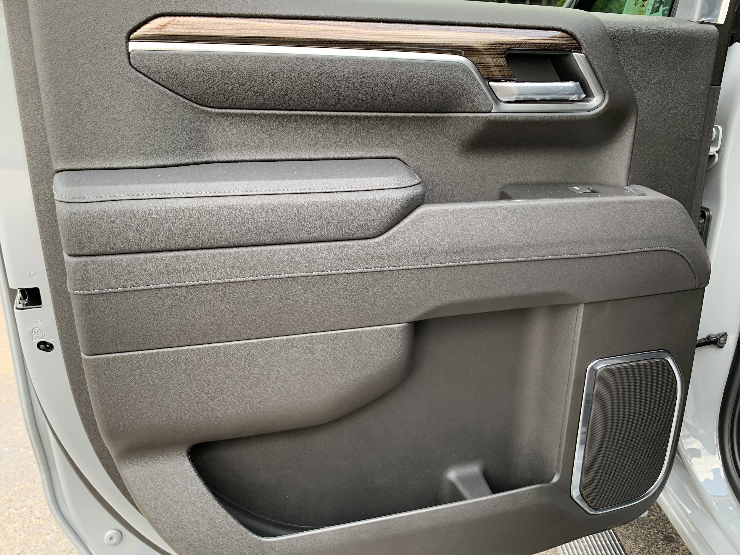 2025 Chevrolet Silverado 1500 RST - Photo 25