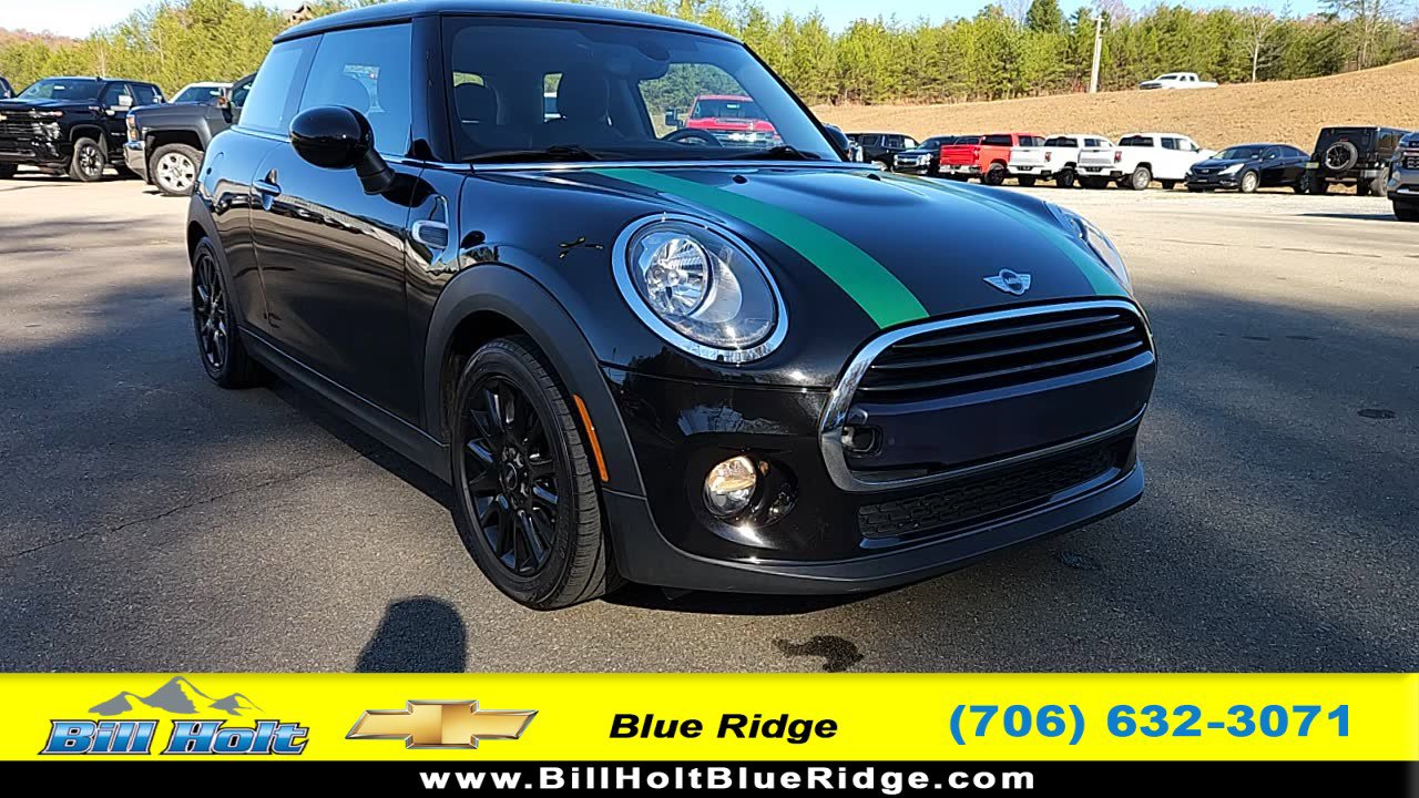 2018 MINI Cooper's photo