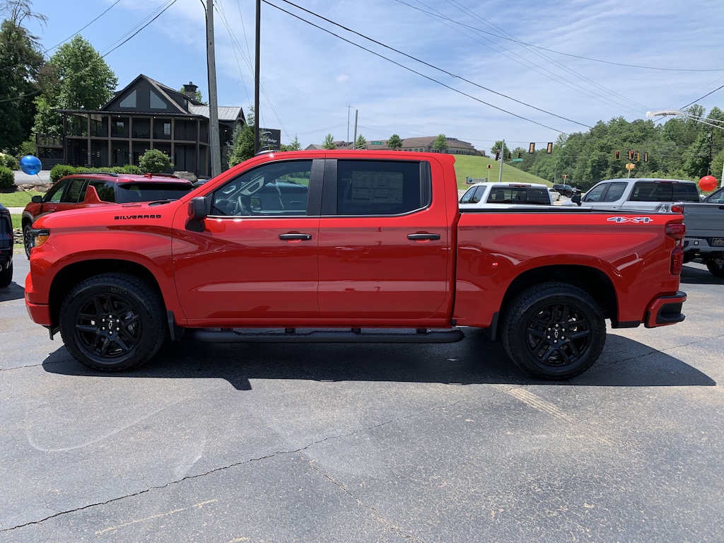 New 2025 Chevrolet Silverado 1500 Custom Truck
