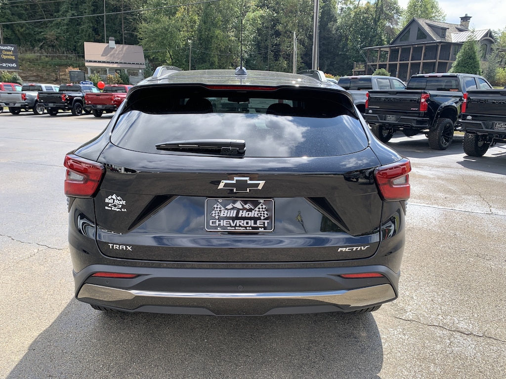 New 2025 Chevrolet Trax Activ SUV