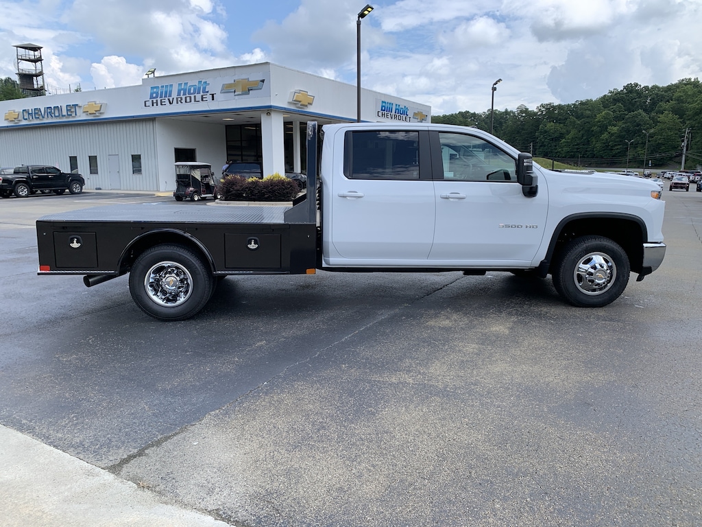 New 2026 Chevrolet Silverado 3500 HD Chassis Cab LT Truck
