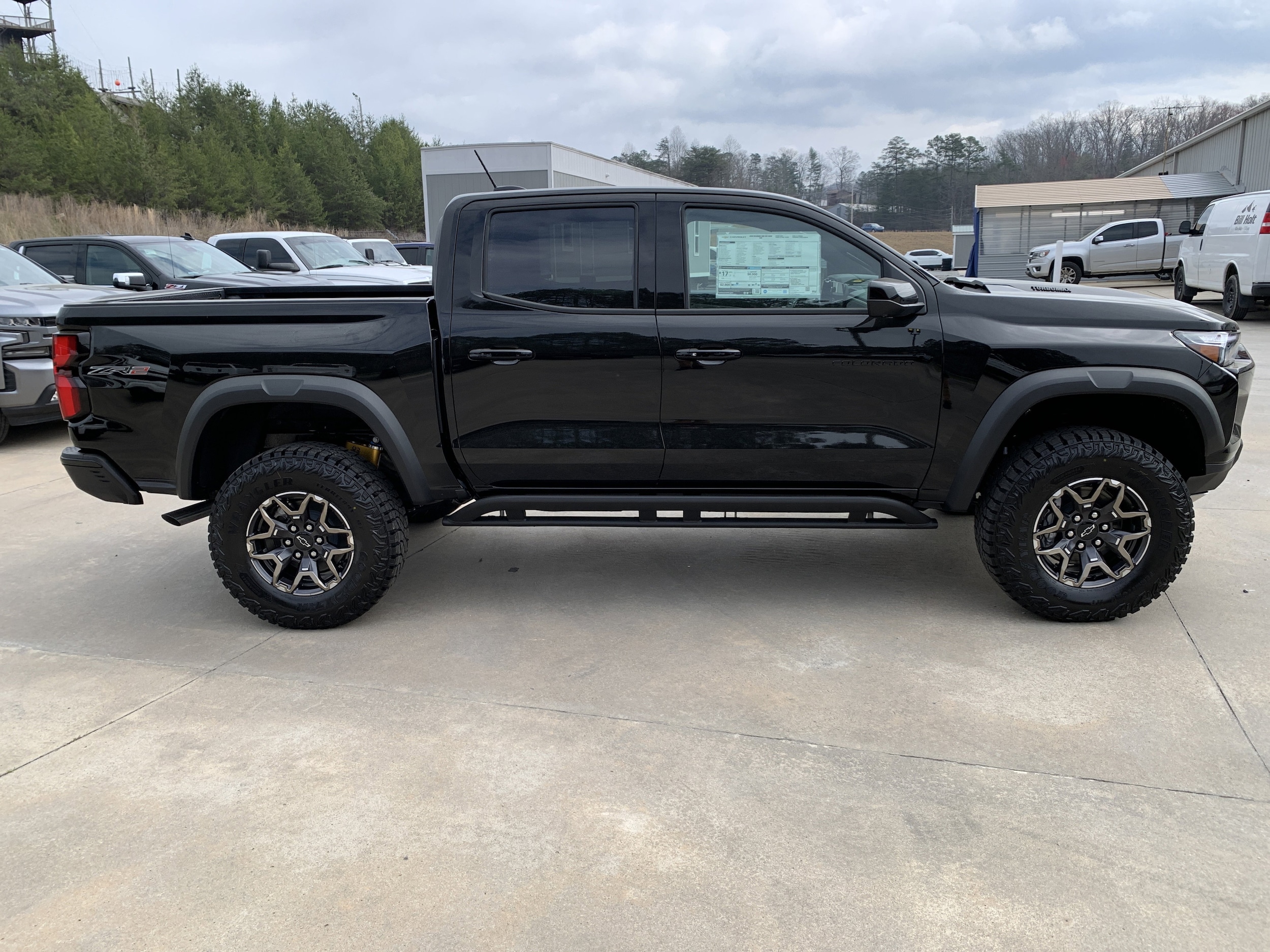 View vehicle photo 2