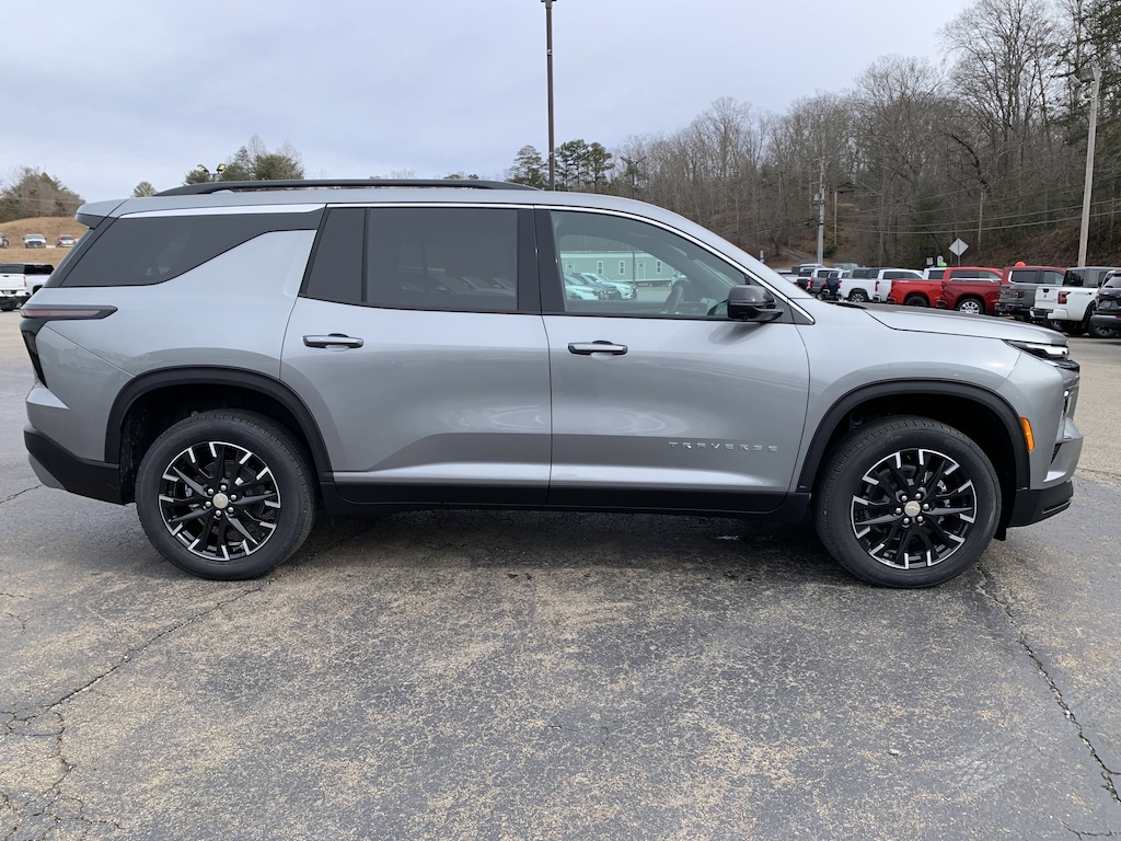 New 2026 Chevrolet Traverse LT SUV