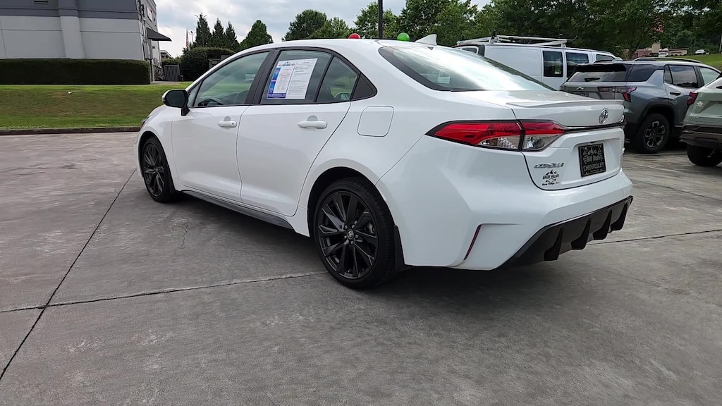 Used 2025 Toyota Corolla SE